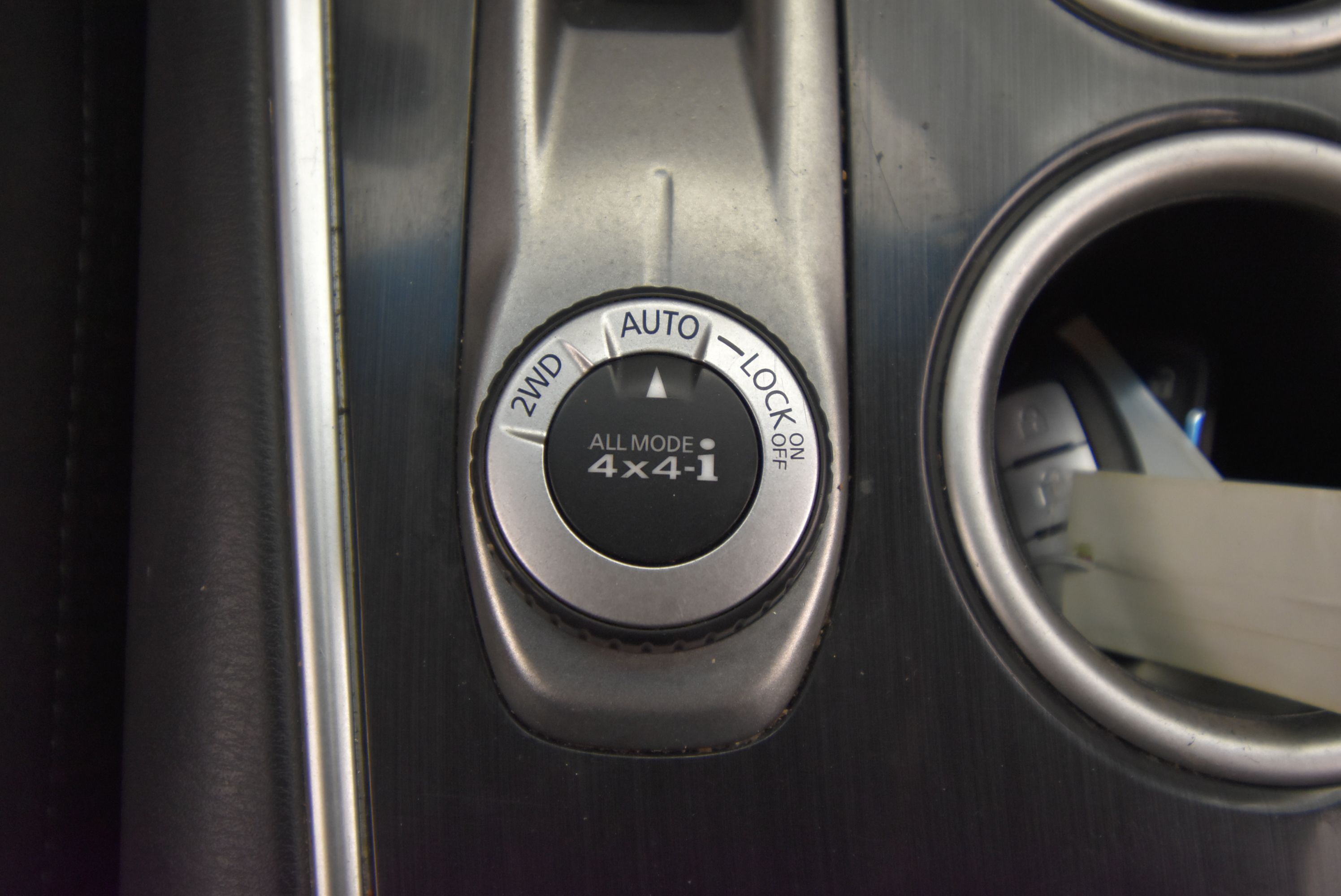 2014 Nissan Pathfinder S 4X4 Four Wheel Drive SW